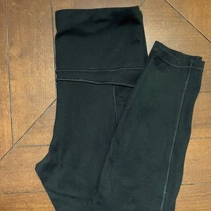 Black leggings with pockets